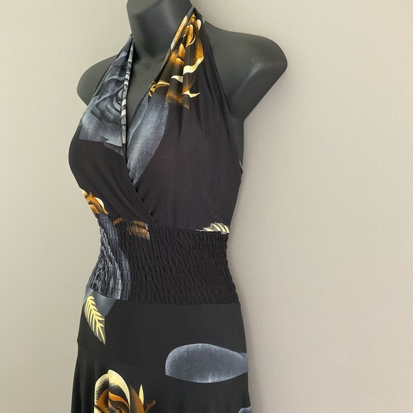 bold floral dress - Picture 9 of 12